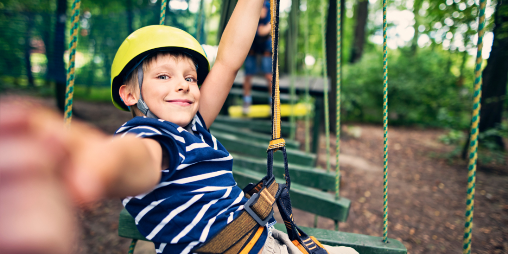 Vraagt u zich af wat de nieuwe wetgeving voor avonturenparken betekent? Lees onze analyse van de conflicten met de EN 15567-norm en de gevolgen.