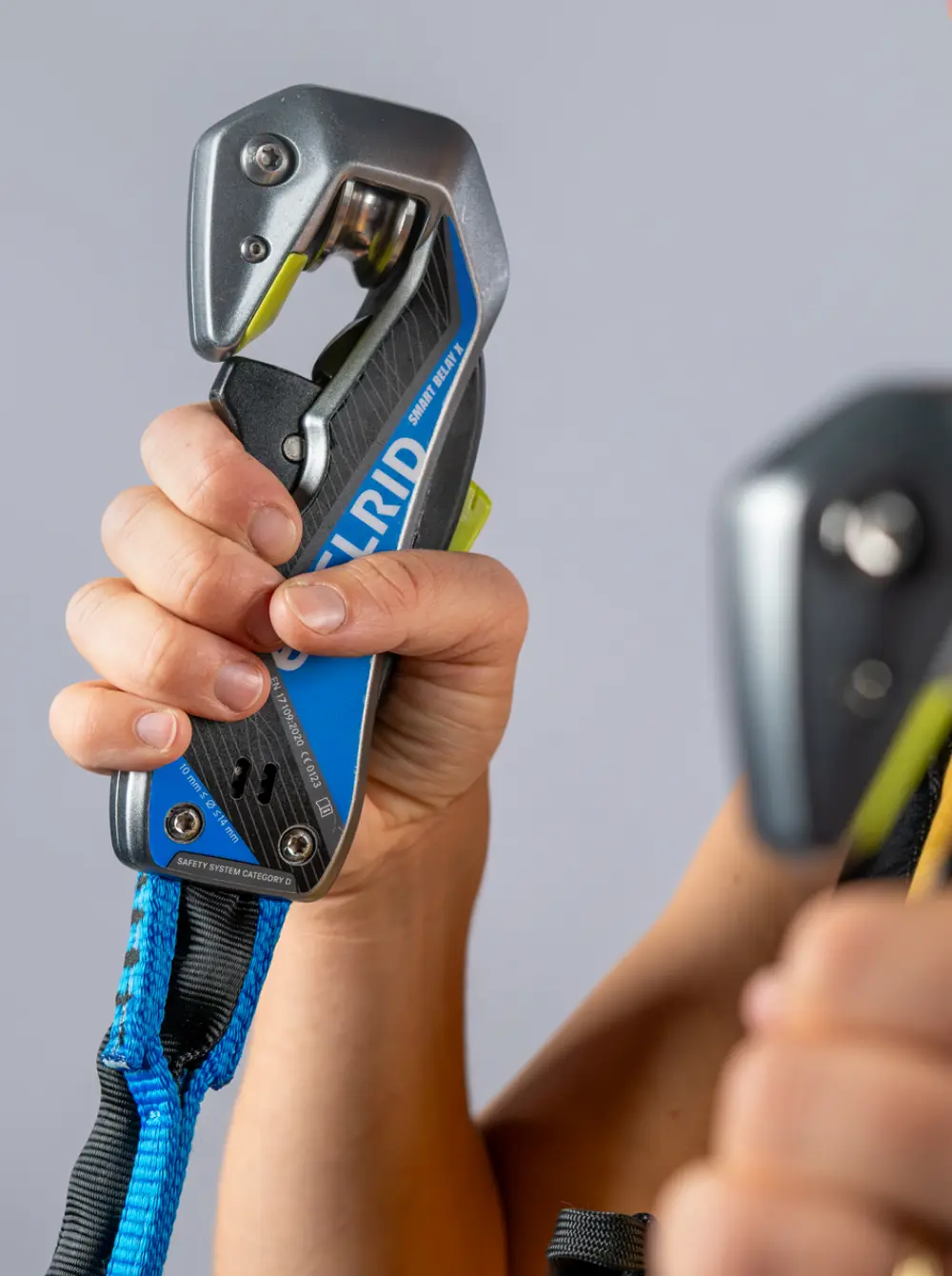 Veiligheidssystemen en belay-systemen voor adventure parken